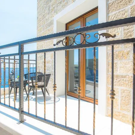 Capocesto Apartment