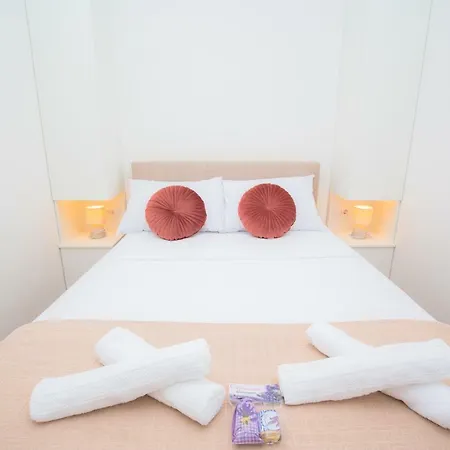 Capocesto Apartment *