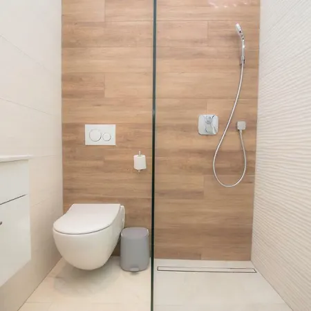 Capocesto Apartment *