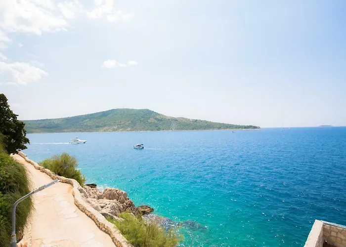 Appartement Capocesto Primošten